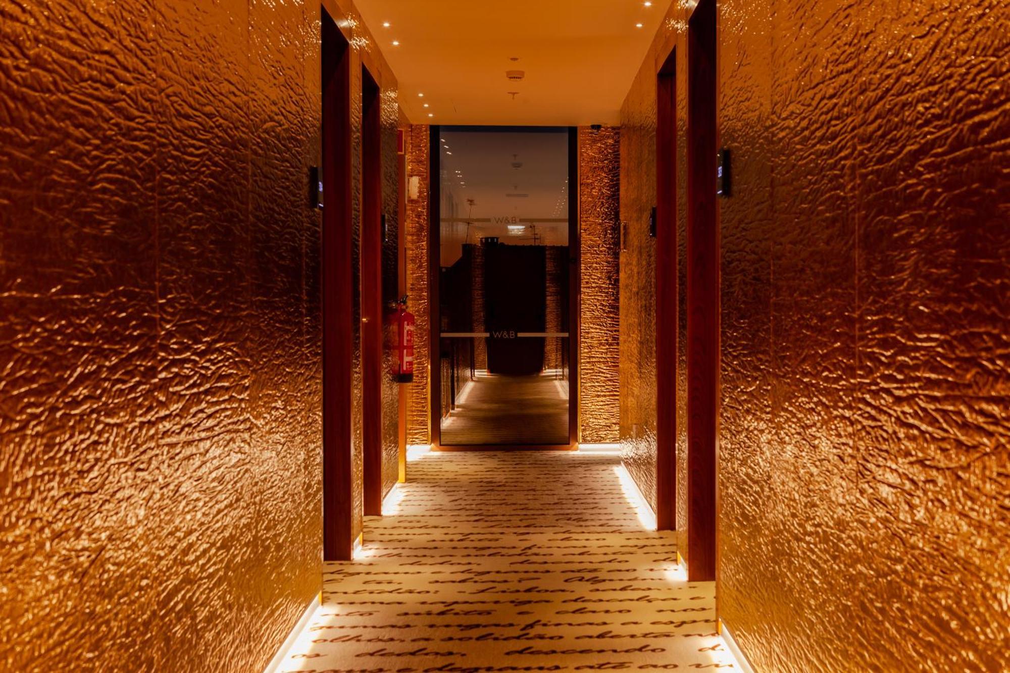 Hotel Wine & Books 5*